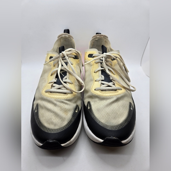 Nike Air Max Dia SE Shoes Women’s 9 White Pale Ivory Running Athletic Sneakers - Picture 2 of 8